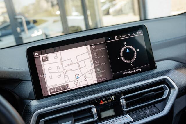 BMW X3 xDrive30e M-STOELEN [ KONINGSDAG OPEN] Pano - Harman Kardon - Head Up