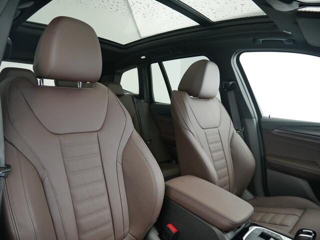 BMW X3 xDrive30e M-SPORT ** LASER, BRUIN LEDER, PANORAMA, TREKH, 20-inch LMV ** UNFALLFREI - DEALER ONDERH ** ** INFORMEER OOK NAAR ONZE AANTREKKELIJKE FINANCIAL-LEASE TARIEVEN **