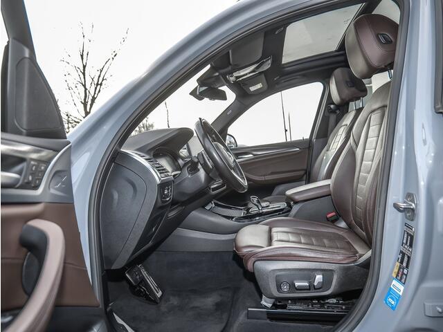 BMW X3 xDrive30e M-SPORT ** LED, BRUIN LEDER, PANORAMA, ACC, TREKH, 19-inch LMV ** UNFALLFREI - DEALER ONDERH ** ** INFORMEER OOK NAAR ONZE AANTREKKELIJKE FINANCIAL-LEASE TARIEVEN **