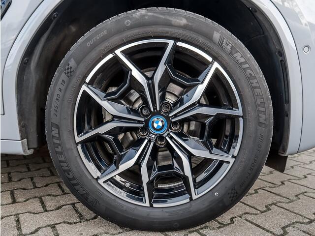BMW X3 xDrive30e M-SPORT ** LED, BRUIN LEDER, PANORAMA, ACC, TREKH, 19-inch LMV ** UNFALLFREI - DEALER ONDERH ** ** INFORMEER OOK NAAR ONZE AANTREKKELIJKE FINANCIAL-LEASE TARIEVEN **