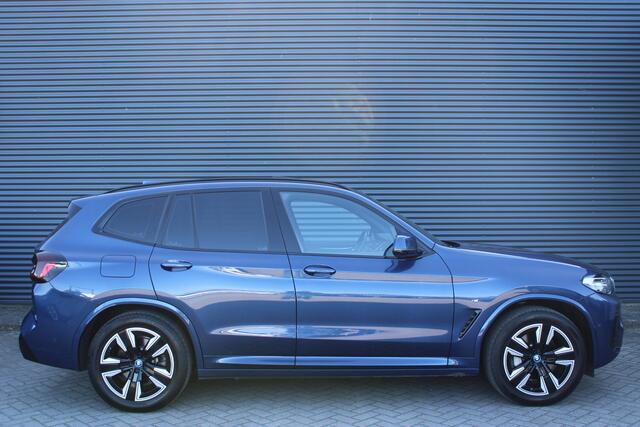 BMW X3 iX3 High Executive 80 kWh Vol-Leder Panoramdak LED Stoelverwarming