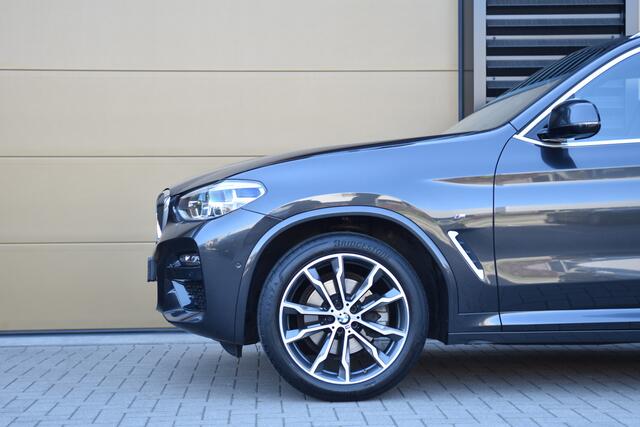 BMW X3 xDrive20i High Exe * M-Sport * Head-up * Trekhaak * DAB * Live Cockpit Professional *