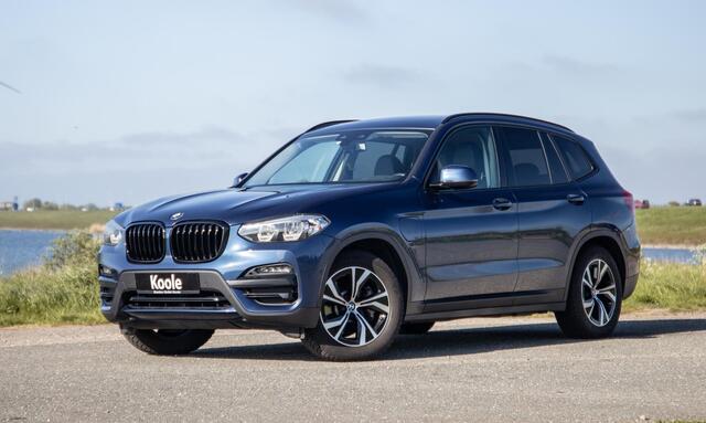 BMW X3 xDrive30e Executive BLACK LINE / PANORAMA DAK / CARPLAY / LEER / STOELVERWARMING / CAMERA