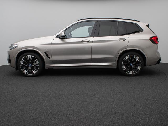 BMW X3 iX3 M-SPORT 80 kWh (210kW/286pk) ** LED, LEDER, PANO, HuD, STUURVERW, H&K SOUND, 20-inch LMV ** 1e EIG - UNFALLFREI ** ** INFORMEER OOK NAAR ONZE AANTREKKELIJKE FINANCIAL-LEASE TARIEVEN **