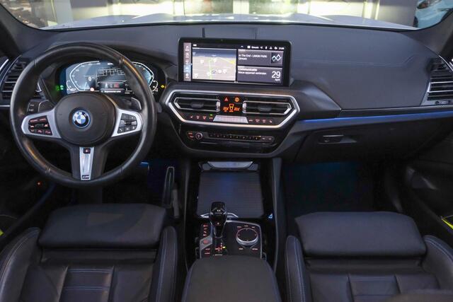 BMW X3 xDrive30e 292pk LCI M-sport Panoramadak X3M stoelen Brooklyn grau Trekhaak Adaptive cruise NLauto