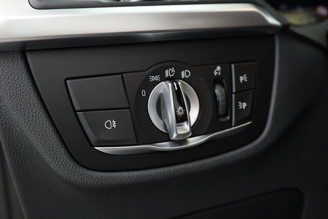BMW X3 iX3 M Sport 80 kWh | Rijklaar! | Pano | Adapt. Cruise | Camera | Keyless | Leder | Stoelverw.