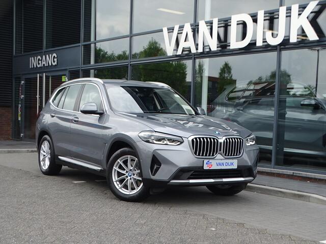 BMW X3 xDrive30e Live Cockpit Plus Geluidsisolerende ruiten LED-koplampen Sportstoel 18''LM Velgen