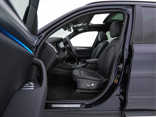 BMW X3 iX3 Executive 80 kWh [ 3-Fase ] {SOH-98%} (INCL-BTW) Aut. *PANO | HEAD-UP | LEATHER | ADAPTIVE-CRUISE | FULL-LED | BLIND-SPOT | MEMORY-PACK | DIGI-COCKPIT | HEATED-COMFORTSEATS | KEYLESS | TOP-VIEW | DAB+ | TOWBAR | 19''ALU*