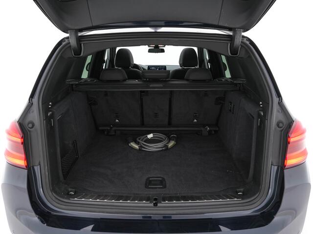 BMW X3 iX3 Executive 80 kWh [ 3-Fase ] {SOH-98%} (INCL-BTW) Aut. *PANO | HEAD-UP | LEATHER | ADAPTIVE-CRUISE | FULL-LED | BLIND-SPOT | MEMORY-PACK | DIGI-COCKPIT | HEATED-COMFORTSEATS | KEYLESS | TOP-VIEW | DAB+ | TOWBAR | 19''ALU*