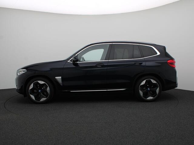 BMW X3 iX3 High Executive | Parking Pack | Safety Pack | Trekhaak | Head-Up Display | Harman Kardon | 20''