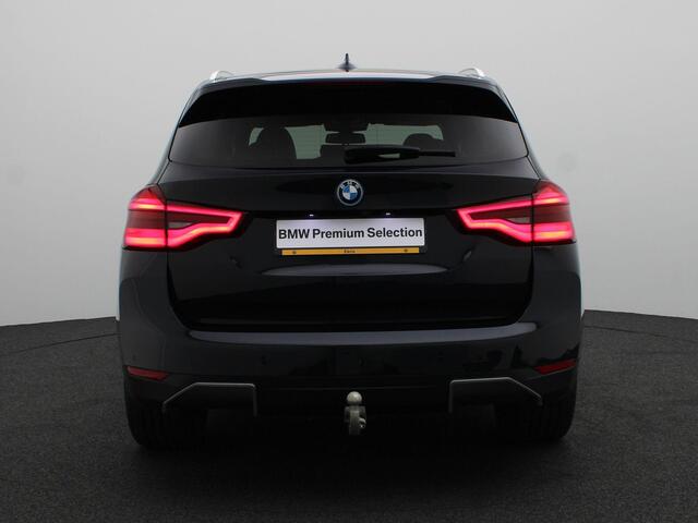 BMW X3 iX3 High Executive | Parking Pack | Safety Pack | Trekhaak | Head-Up Display | Harman Kardon | 20''