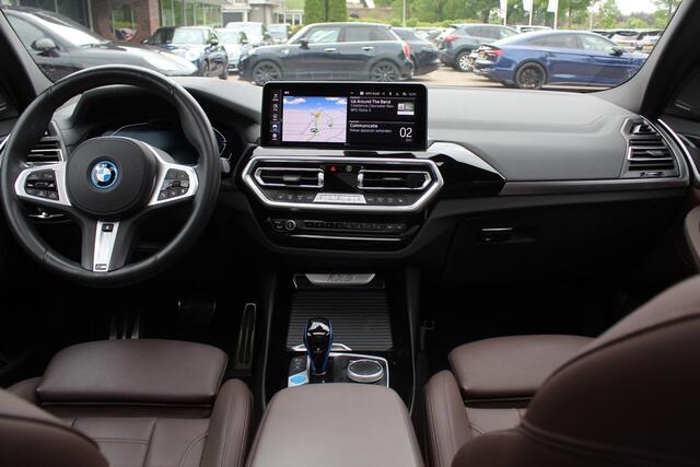 BMW X3 iX3 High Executive 80 kWh / Trekhaak / Panoramadak / 360Camera / Head-up / Laser LED / Harman Kardon / ACC / Keyless / Dodehoek / DAB