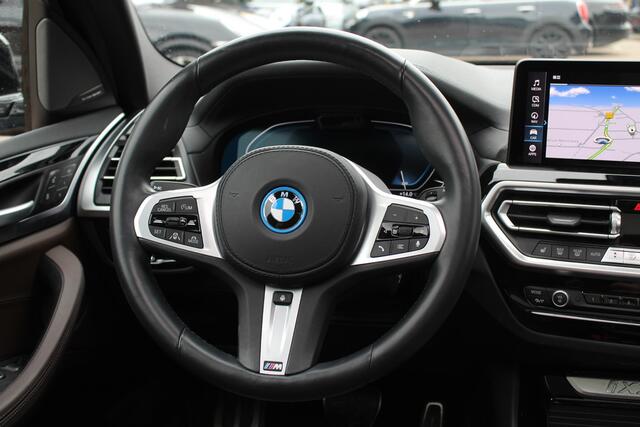 BMW X3 iX3 High Executive 80 kWh / Trekhaak / Panoramadak / 360Camera / Head-up / Laser LED / Harman Kardon / ACC / Keyless / Dodehoek / DAB