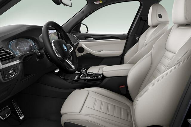 BMW X3 xDrive30e High Executive | M-Sport | Head-Up Display | Trekhaak | Panoramadak | Comfort Access | Stuurwielverwarming | Stoelverwarming