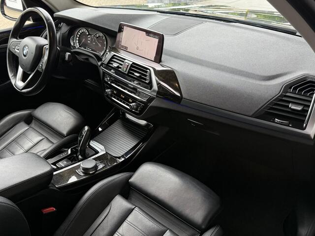 BMW X3 xDrive20i X LINE | PANORMA | HARMAN KARDON | SPORTSTOELEN | CAMERA | LEDER |