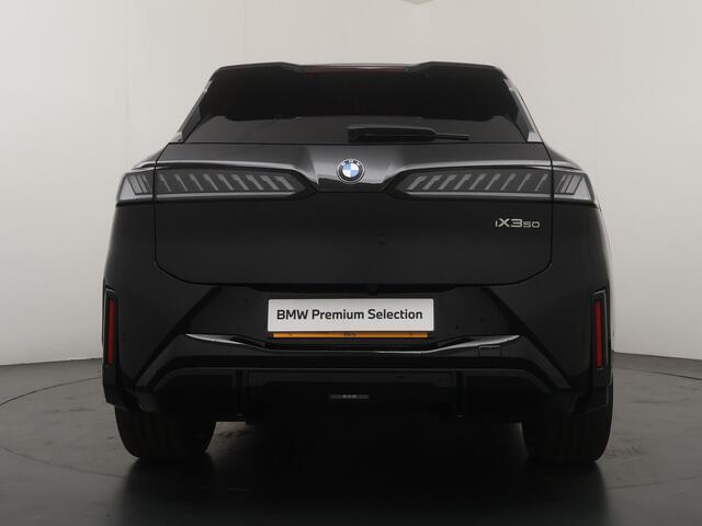 BMW X3 iX3 50 xDrive 113 kWh | M-Sport Pro | Highway Assistant | 3D Head-Up | Trekhaak | Panoramadak |