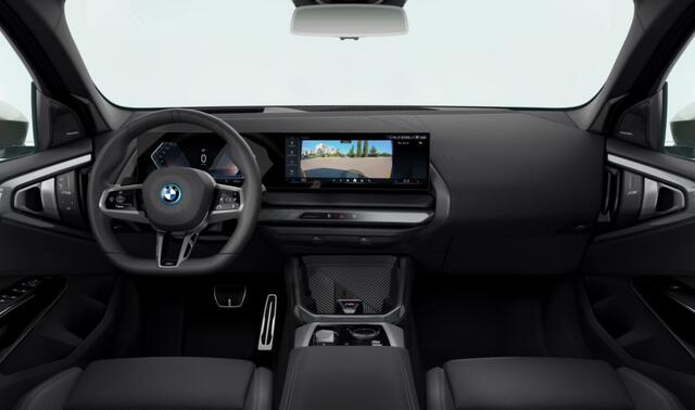 BMW X3 30e xDrive | M Sportpakket + Pro | Elektrische trekhaak | Glazen panoramadak | Driving Assistant | Professional Pack| Comfort Pack | Premium Pack | Verwarmd stuurwiel |