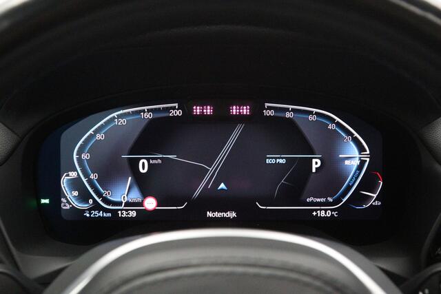 BMW X3 iX3 High Executive 80 kWh 286 PK, SOH 99 %, Panoramadak, Driving Ass. Prof, 360 Camera, Head-Up, Carplay