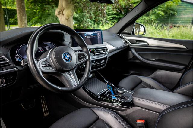 BMW X3 iX3 High Executive M Sport 80 kWh Panorama ACC Harman Kardon Trekhaak