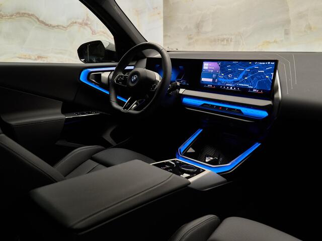 BMW X3 30e xDrive M Sport Pro , pano, 21", tr.haak, H/K, HUD, 360° camera, keyless, shadow line