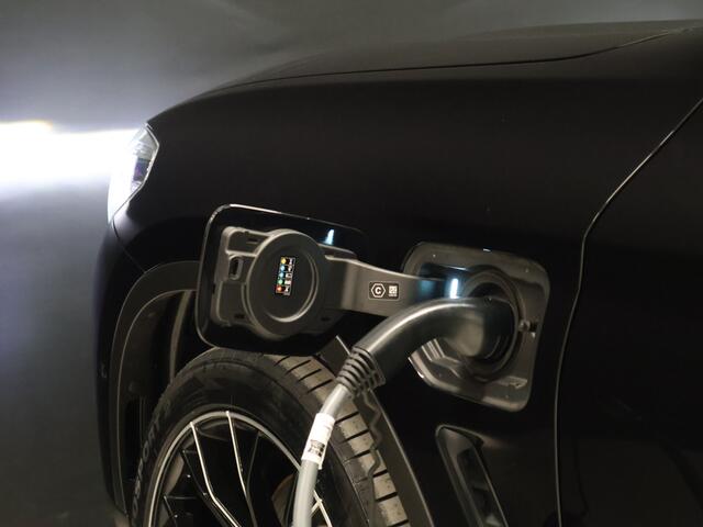 BMW X3 xDrive30e High Executive M Sport [HARMAN/KARDON, MEMORY SEATS, HEAD-UP, STUURVERWARMING, APPLE CARPLAY, ANDROID, ADAPTIVE CRUISE, 360 CAMERA, STOELVERWARMING, ADAPTIVE LED, NIEUWSTAAT]