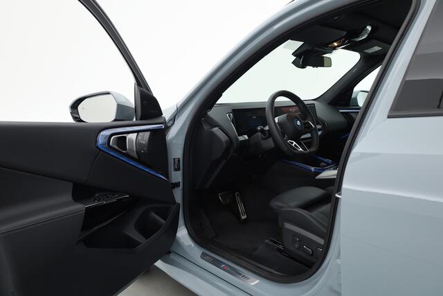 BMW X3 30e xDrive M-Sport Pro | Rijklaar! | Elek. Trekhaak | Pano | Widescreen | Shadowline | HUD | Harman/Kardon | Stuur-stoelverw. | 360*+PDC | Leder+Memory | Dodehoek | NAV+App.Connect | LED | Elek. Klep V