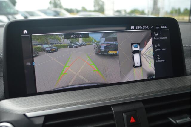 BMW X3 30e xDrive M Sport Automaat / Panoramadak / Sportstoelen / Adaptieve LED / Comfort Access / Head-Up / Parking Assistant Plus / Stoelverwarming