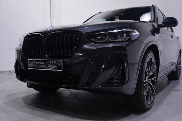 BMW X3 xDrive30e Business Edition Plus 2e eigenaar NAP service-historie 360-Camera M-sportpakket 21"-lmv led-verlichting private-glas electrische-trekhaak PDC v+a electrische achterklep digi-cockpit apple-carplay stoel/stuur verwarming electrische stoelverstelli