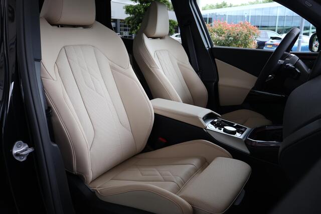 BMW X3 30e xDrive | M Sport Pro | Harman Kardon | Trekhaak | Glazen Panoramadak | Driving Assistant Professional