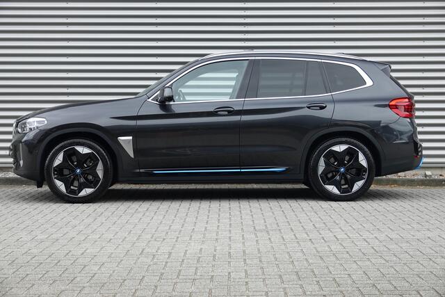 BMW X3 iX3 High Executive 80 kWh SOH 97,7% | Pano | HUD | Trekhaak | H&K | Memory | ACC | 360 |