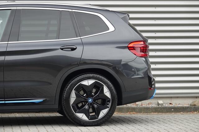 BMW X3 iX3 High Executive 80 kWh SOH 97,7% | Pano | HUD | Trekhaak | H&K | Memory | ACC | 360 |