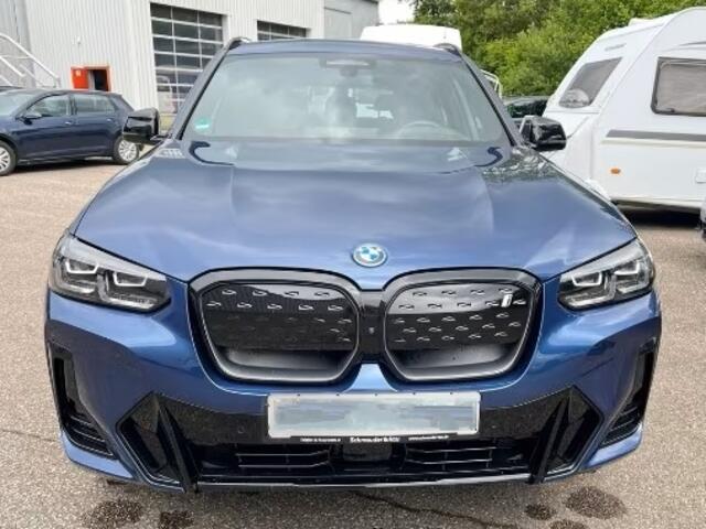 BMW X3 iX3 M-SPORT 80 kWh (210kW/286pk) ** LED, LEDER, PANO, TREKH, ALARM, H&K SOUND, 20-inch LMV ** 1e EIG - UNFALLFREI ** ** INFORMEER OOK NAAR ONZE AANTREKKELIJKE FINANCIAL-LEASE TARIEVEN **