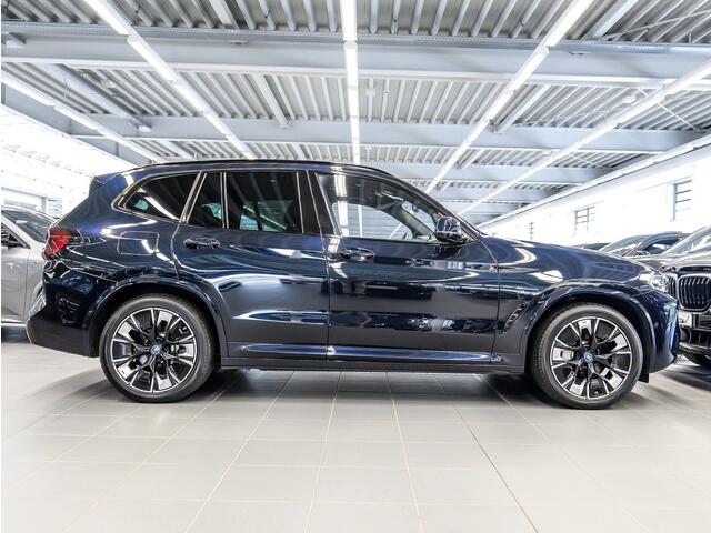 BMW X3 iX3 M-SPORT 80 kWh (210kW/286pk) ** LED, MOKKA LEDER, PANO, ALARM, H&K SOUND, 20-inch LMV ** 1e EIG - UNFALLFREI ** ** INFORMEER OOK NAAR ONZE AANTREKKELIJKE FINANCIAL-LEASE TARIEVEN **