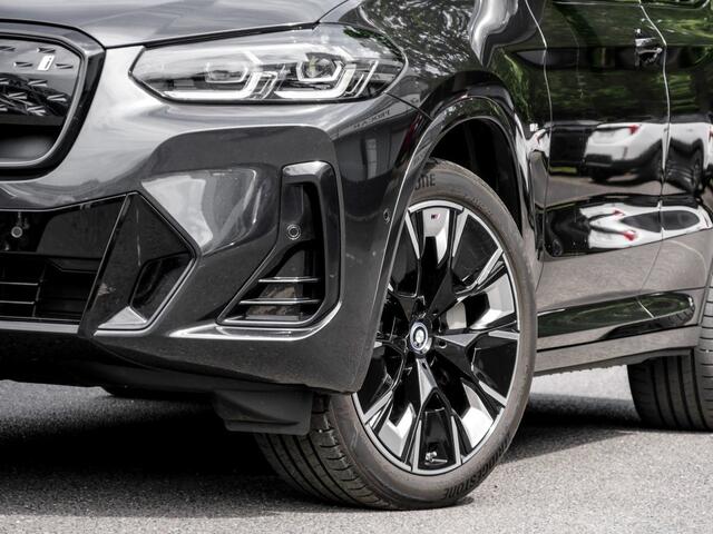 BMW X3 iX3 M-SPORT 80 kWh (210kW/286pk) ** LED, LEDER, PANO, TREKH, ALARM, H&K SOUND, 20-inch LMV ** 1e EIG - UNFALLFREI ** ** INFORMEER OOK NAAR ONZE AANTREKKELIJKE FINANCIAL-LEASE TARIEVEN **
