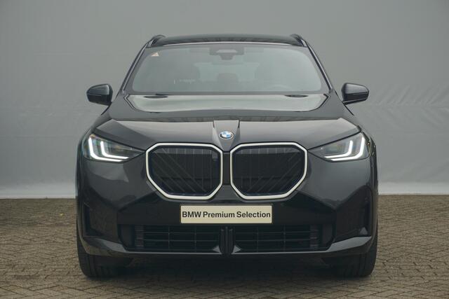 BMW X3 xDrive20 M Sportpakket | Glazen Panoramadak | Trekhaak Elektrisch | Stuur- en stoelverwarming | Stoelventilatie | Active Cruise Control | Harman Kardon