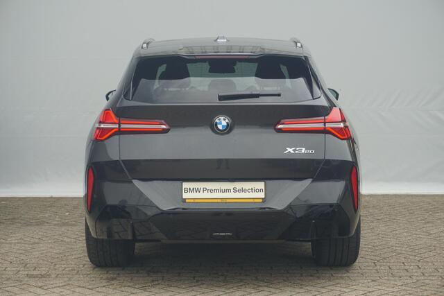 BMW X3 xDrive20 M Sportpakket | Glazen Panoramadak | Trekhaak Elektrisch | Stuur- en stoelverwarming | Stoelventilatie | Active Cruise Control | Harman Kardon