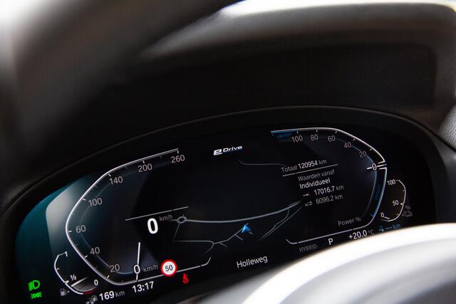 BMW X3 xDrive30e High Executive M-Sport , Panoramadak, Trekhaak, 360°camera,