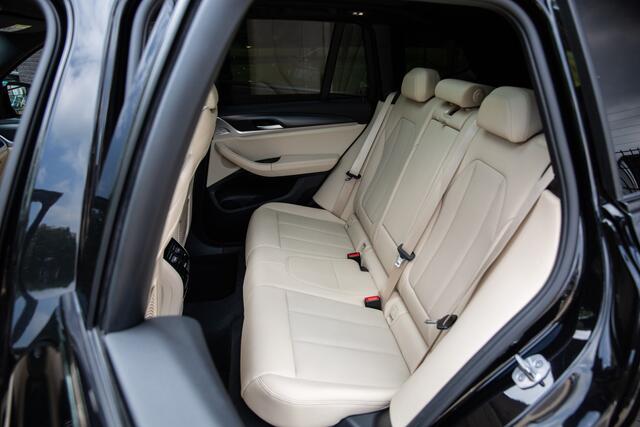 BMW X3 xDrive30e High Executive M-Sport , Panoramadak, Trekhaak, 360°camera,