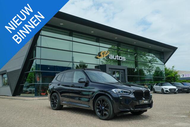 BMW X3 xDrive30e 292pk M-sport High Exe. Panoramadak Laser lampen 360 camera Black edition Sportstoelen leder