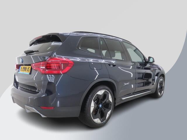 BMW X3 iX3 High Executive 80 kWh 36.400 KM |Origineel NL met NAP | SOH 97,4% | Volledig Lederen Interieur | Panorama Dak | Trekhaak | WORDT VERWACHT