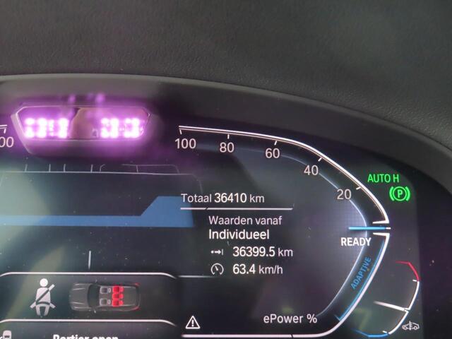 BMW X3 iX3 High Executive 80 kWh 36.400 KM |Origineel NL met NAP | SOH 97,4% | Volledig Lederen Interieur | Panorama Dak | Trekhaak | WORDT VERWACHT