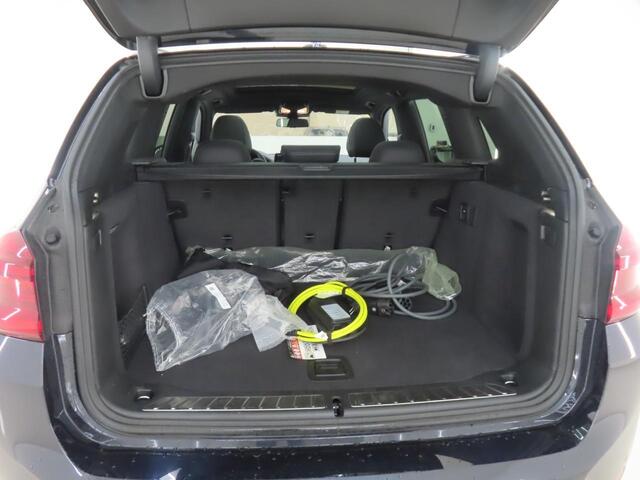 BMW X3 iX3 High Executive 80 kWh 36.400 KM |Origineel NL met NAP | SOH 97,4% | Volledig Lederen Interieur | Panorama Dak | Trekhaak | WORDT VERWACHT