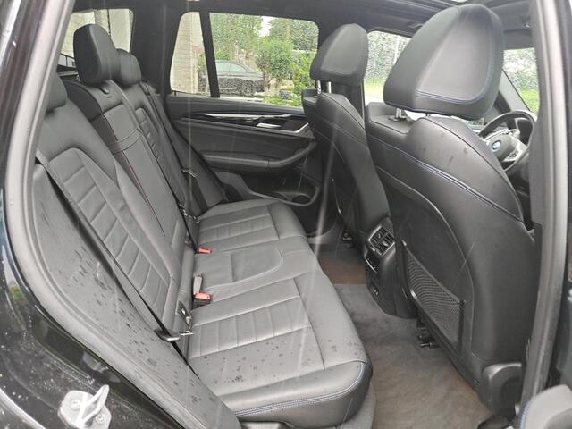 BMW X3 iX3 High Executive 80 kWh / Pano / Digitaal dashboard / M pakket / Leder / Camera / Lichtmetaal 20 inch / Harmankardon /