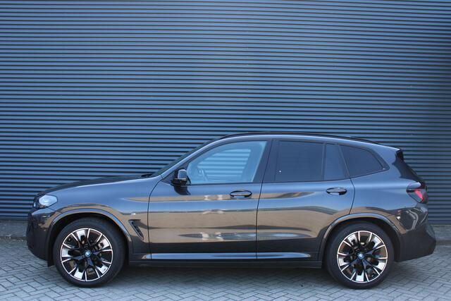 BMW X3 iX3 M-Sport 80 kWh Panoramadak Harman-Kardon Elekt.-Trekhaak Head-UP Full-Led