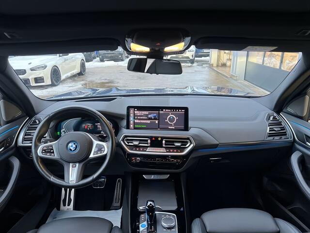 BMW X3 iX3 M-SPORT 80 kWh (210kW/286pk) ** LED, LEDER, PANO, VERW. STUUR, H&K SOUND, 20-inch LMV ** 1e EIG - UNFALLFREI ** ** INFORMEER OOK NAAR ONZE AANTREKKELIJKE FINANCIAL-LEASE TARIEVEN **