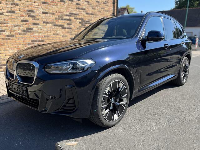 BMW X3 iX3 M-SPORT 80 kWh (210kW/286pk) ** LED, LEDER, PANO, VERW. ST. H&K SOUND, 20-inch LMV ** 1e EIG - UNFALLFREI ** ** INFORMEER OOK NAAR ONZE AANTREKKELIJKE FINANCIAL-LEASE TARIEVEN **