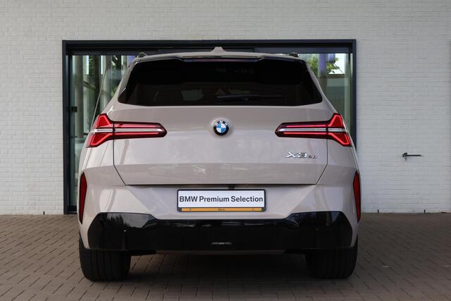 BMW X3 20 xDrive | M Sport | Trekhaak | Panoramadak | Harman Kardon