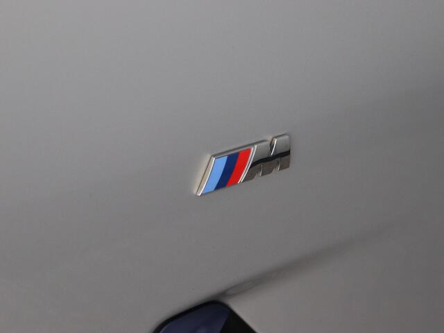 BMW X3 xDrive20i High Executive (NL-Auto / Pano / Elek. trekhaak / HUD / 20'')