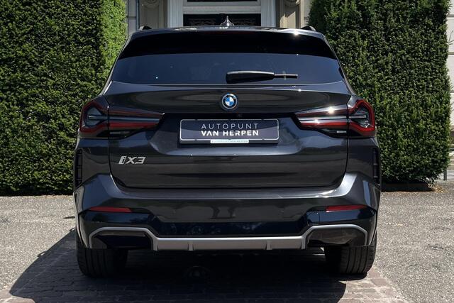 BMW X3 iX3 High Executive 80 kWh PANO | ADAPTIVE | ACHTERUITKIJKCAMERA | MEMORY | CARPLAY | STOELVERWARMING |