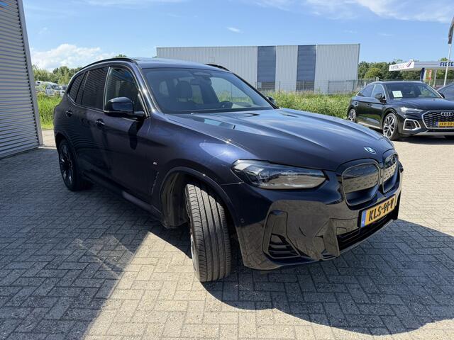 BMW X3 iX3 High Executive 80 kWh M Sport Panoramadak 20 Inch Harman-Kardon Trekhaak Leder Carplay 360 Camera Head-Up Display
